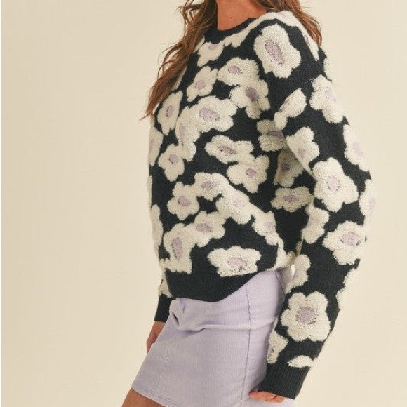 & Merci Sherpa Floral Black and White Boutique Sweater Small - Picture 4 of 14